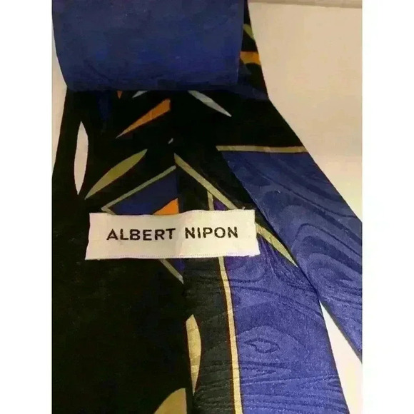 Albert Nipon Mens Silk Necktie Made In USA Geometric Pattern Black/Blue/Yellow - Picture 3 of 7
